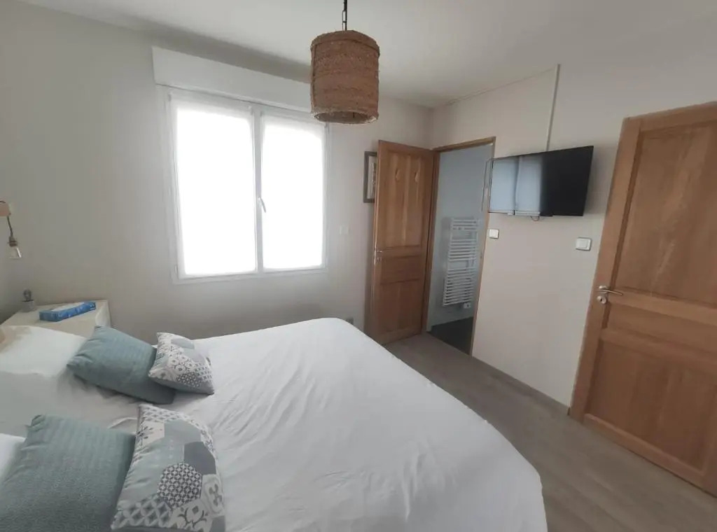 LAnsolanette Chambre Dhtes