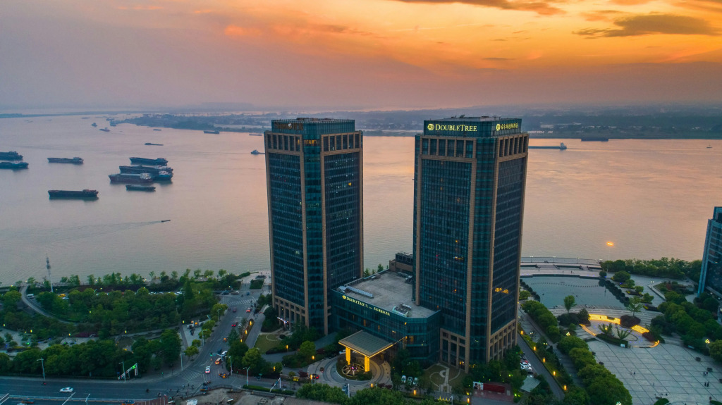 DoubleTree by Hilton Hotel Wuhu
