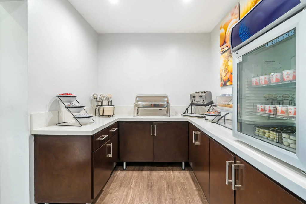 Comfort Inn Cockatoo Near LAX Airport
