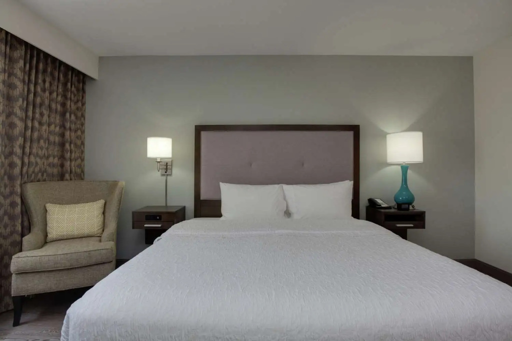 Hampton Inn & Suites Miami Wynwood Design District, FL