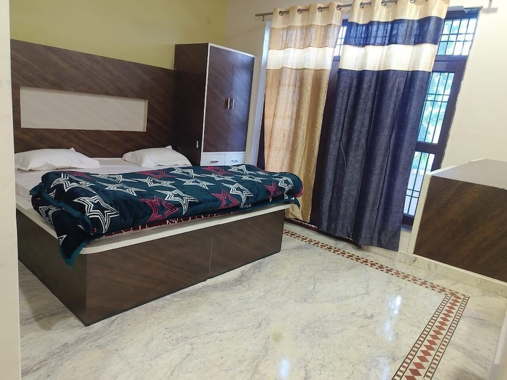 Hotel Prabhukripa