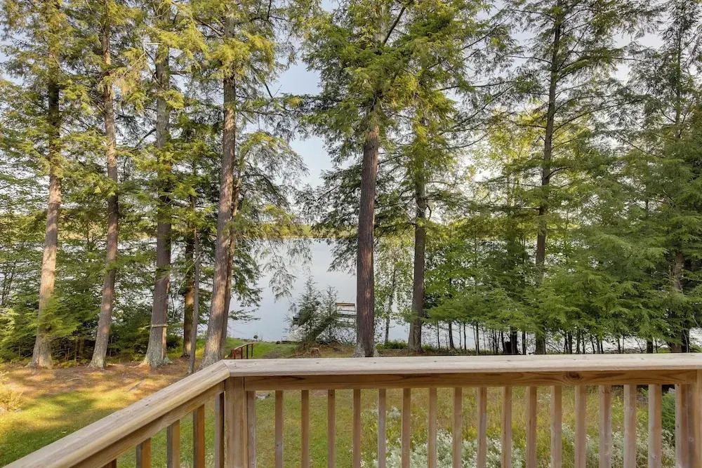 Waterfront Mercer Cabin w/ Wraparound Porch!