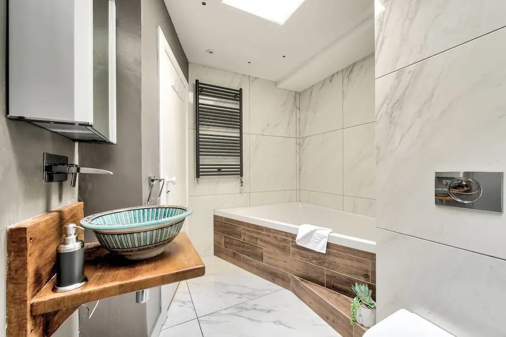 Spacious And Beautiful 2Br Flat In Morningside