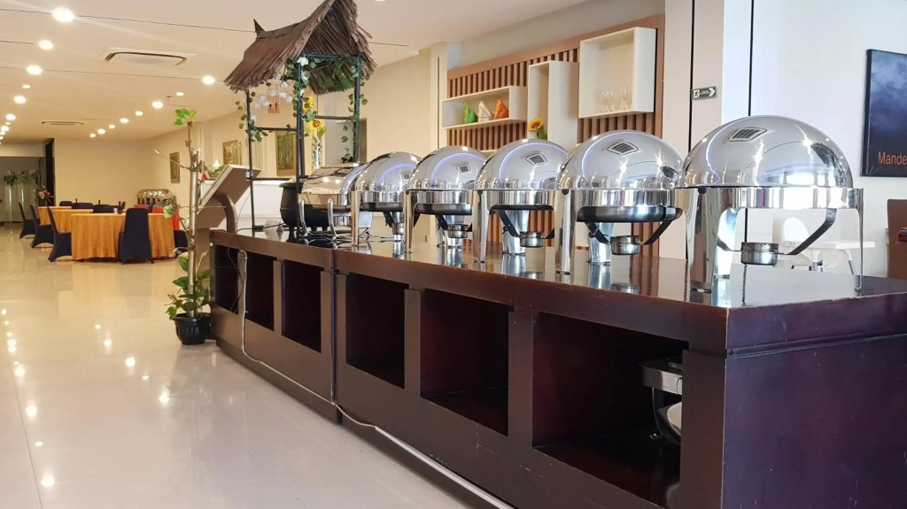 KAWANA HOTEL