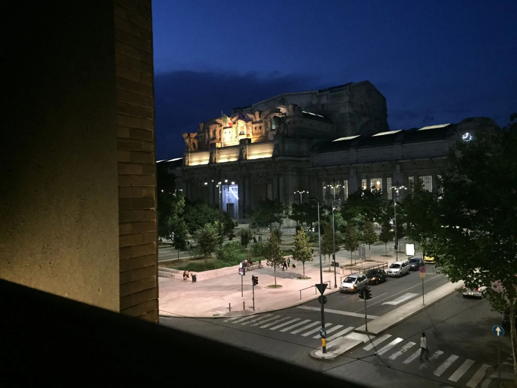 AV Hotel Milano