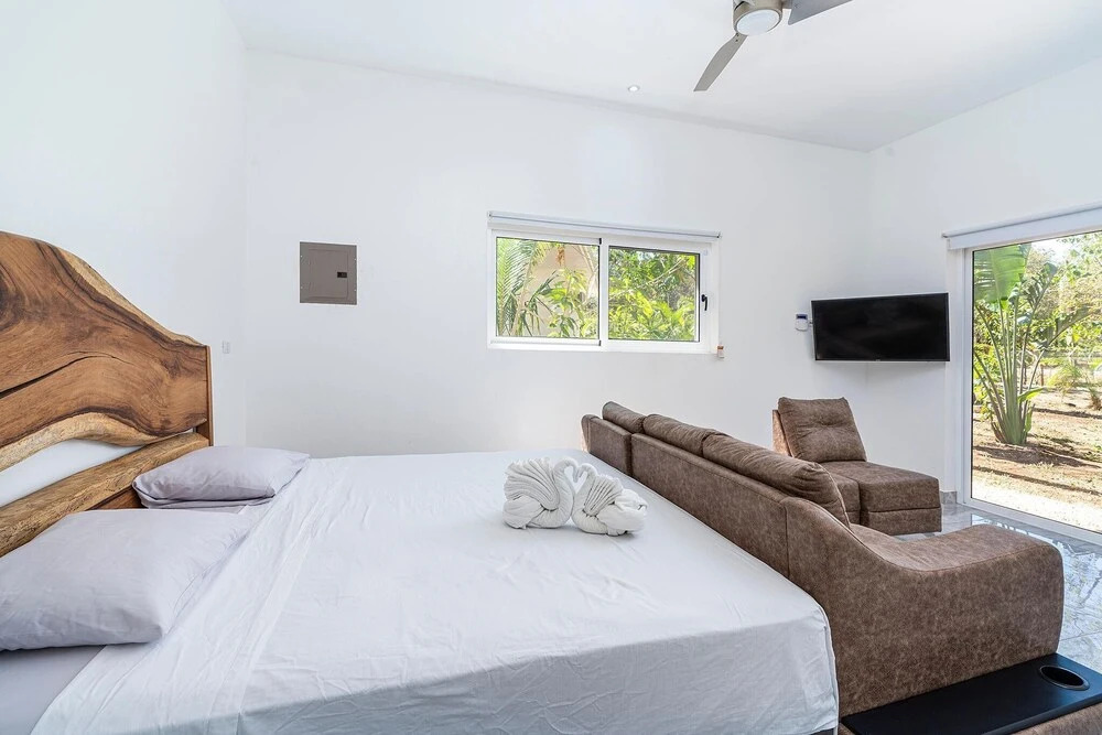 Modern Home and Guesthouse in a Peaceful Gated Community with a Private Swimming Pool