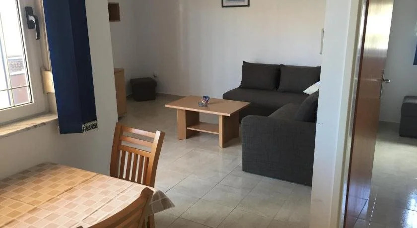 Apartments Aldomar