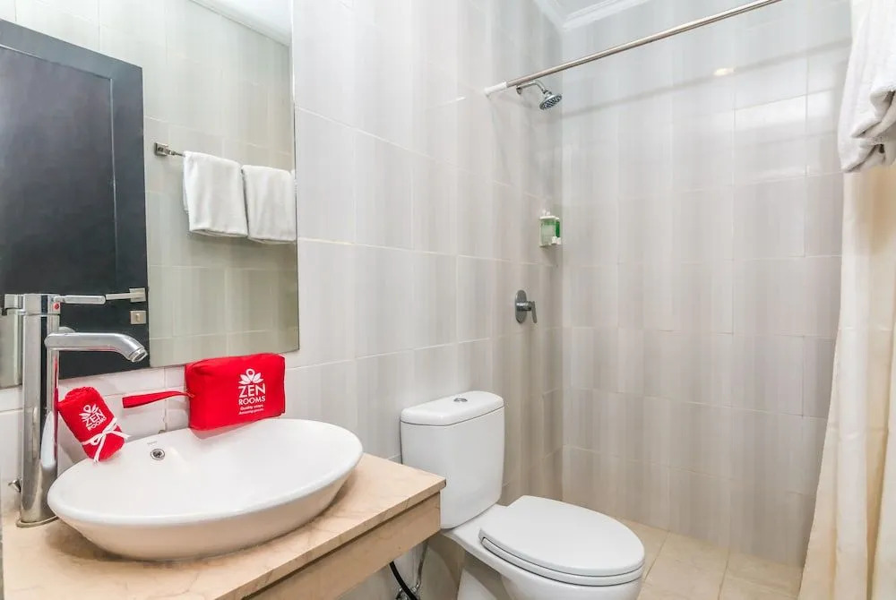 ZEN Rooms Legian Dewi Sri 2