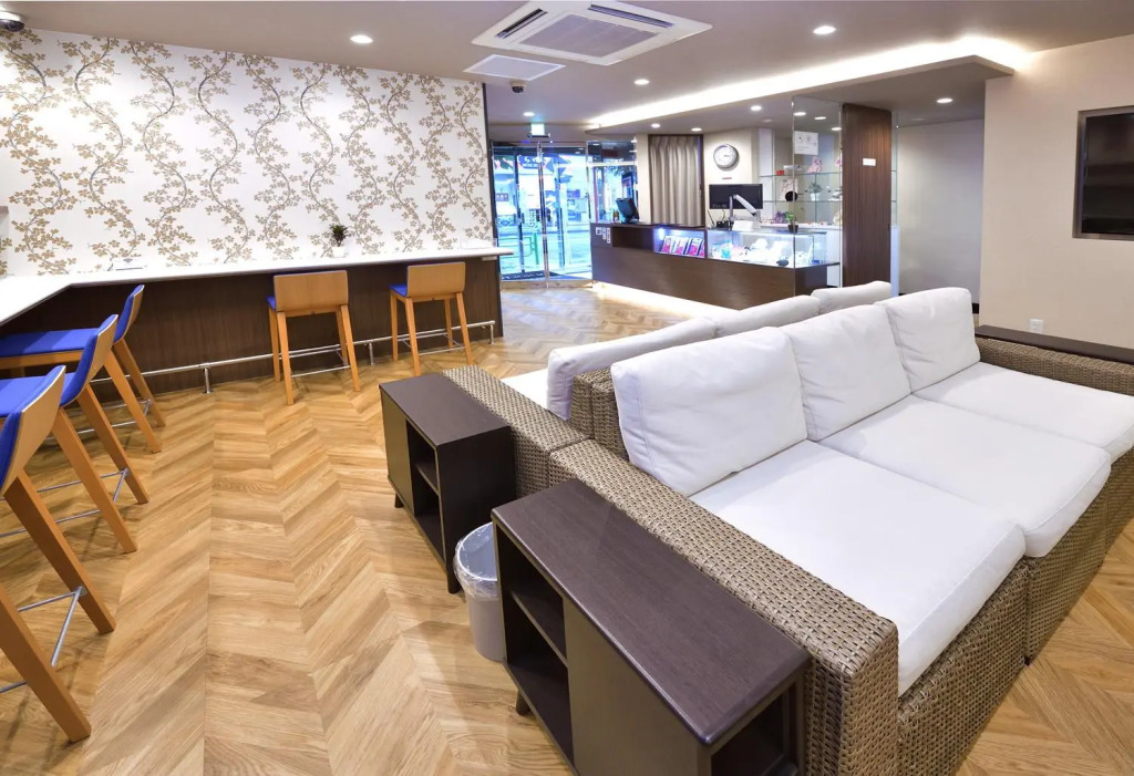 DJ Hostel Ginza