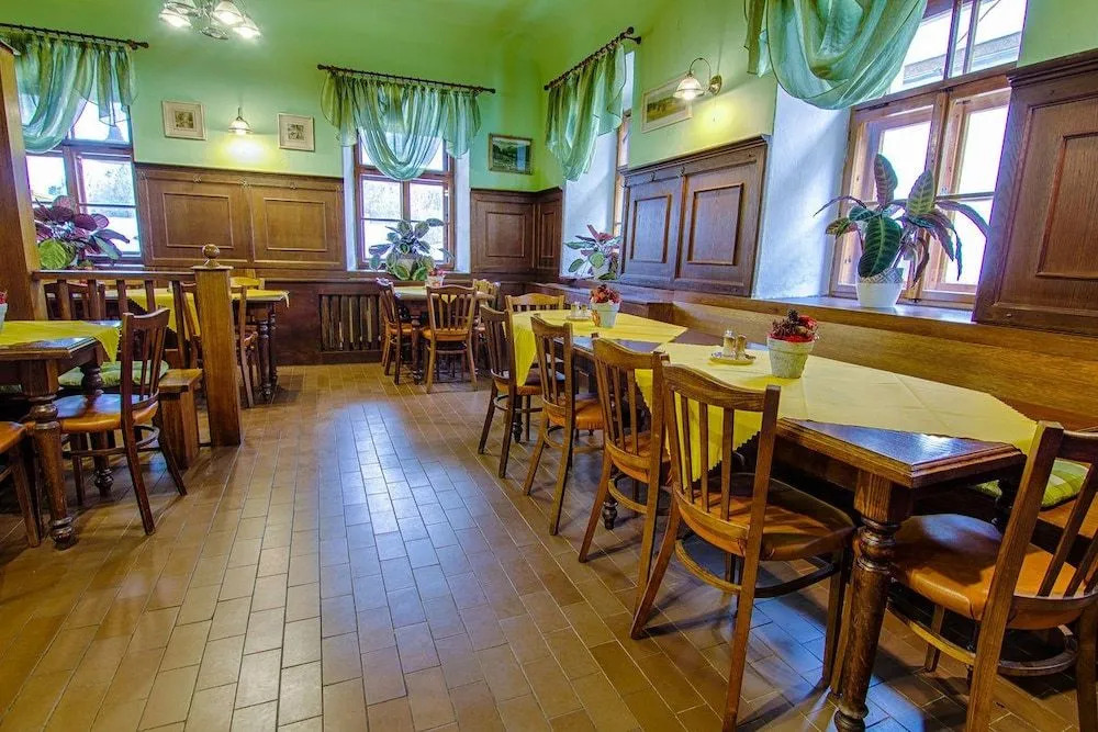 Hotel Pošta
