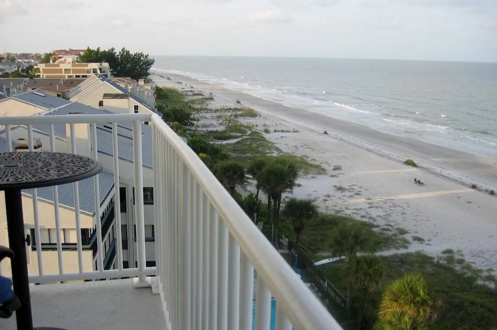 Sand Castle I-801 Apartment