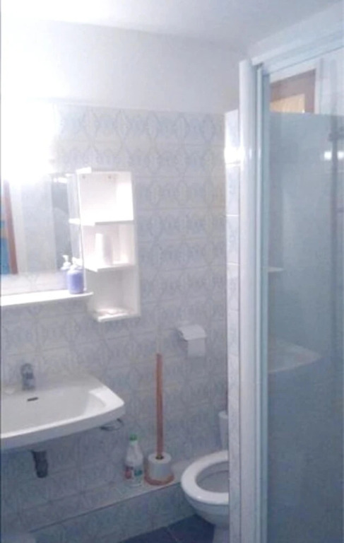 Studio in Bormes-les-mimosas, With Enclosed Garden and Wifi - 400 m Fr