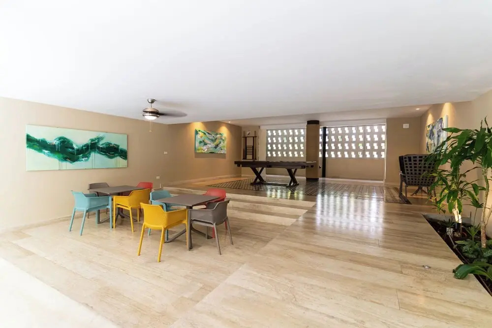 Luxurious Studio Rooftop Pool BBQ Gym