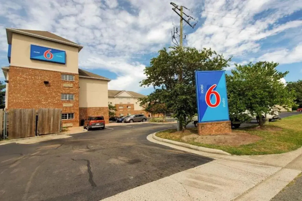 Studio 6 Extended Stay - Richmond, VA - I-64 West
