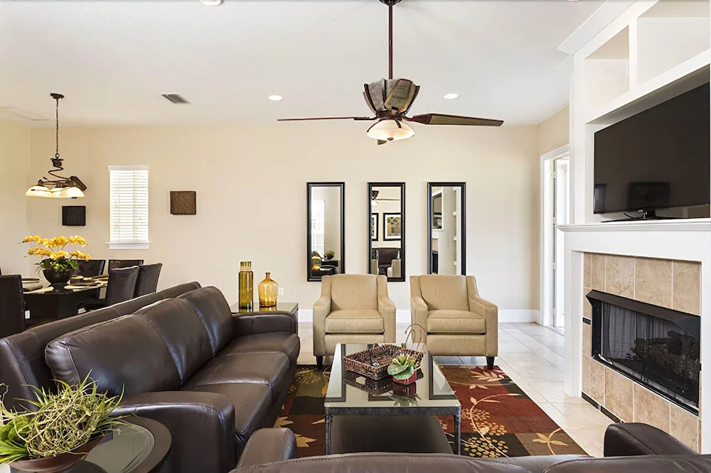 Starmark Luxury Collection - Mansions at Reunion