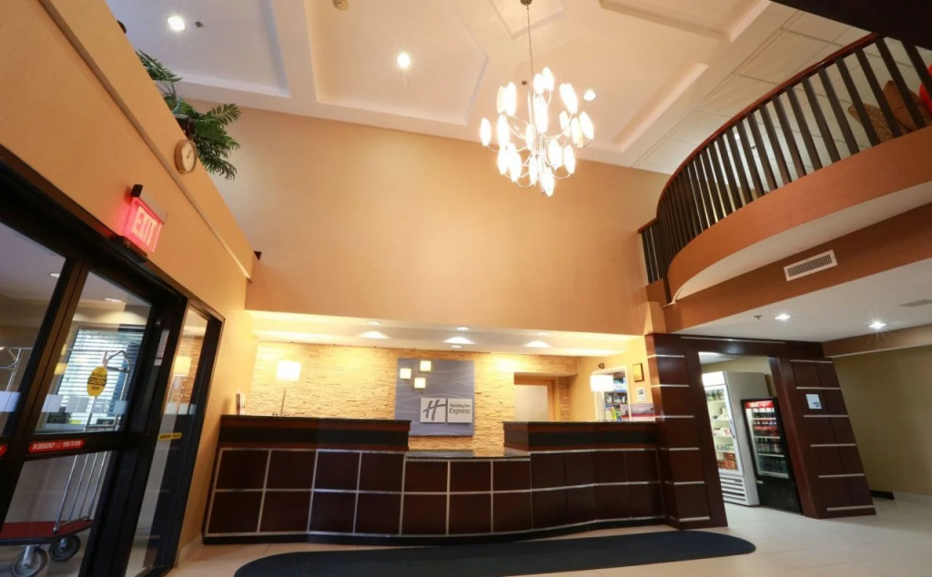 Holiday Inn Express Hotel & Suites West Chester by IHG