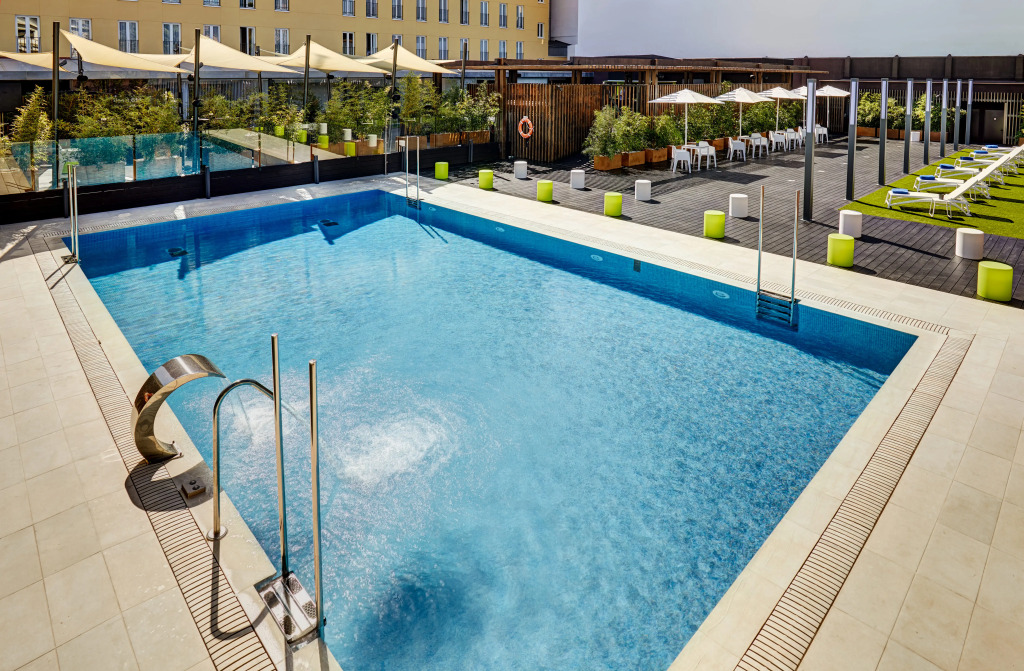 Отель Sercotel Alcalá 611