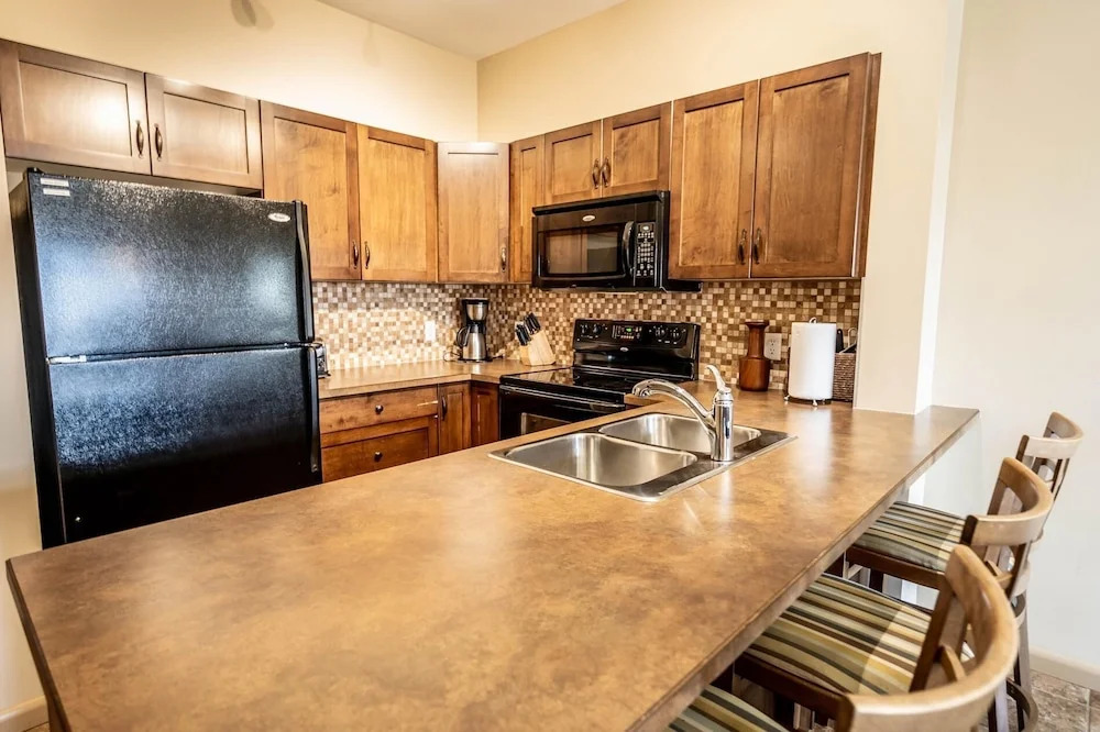 Lake Views at Playa Del Sol #408