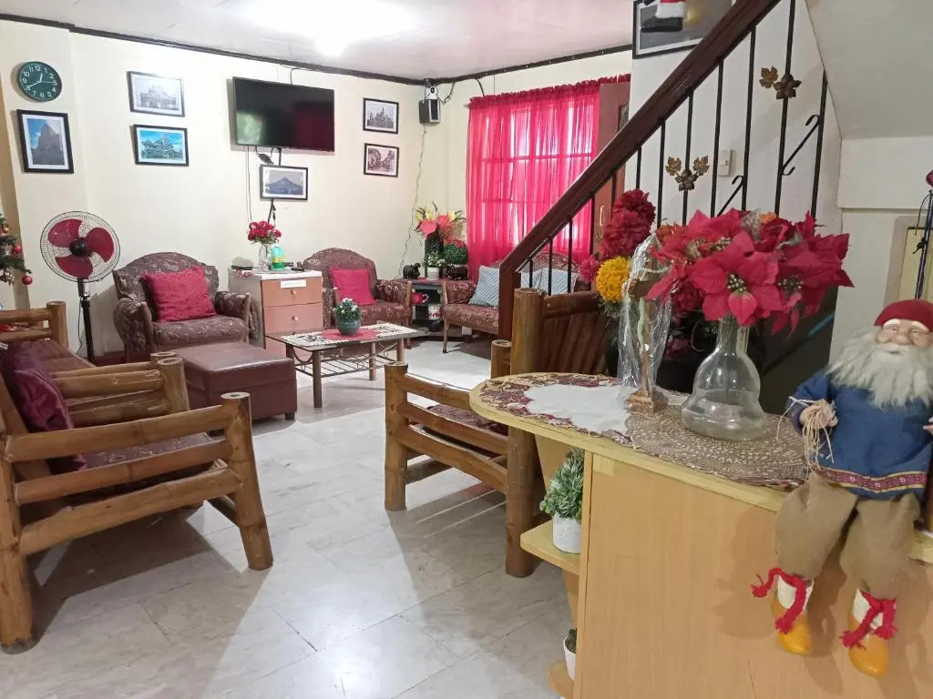 3BR Townhouse in Tagaytay City