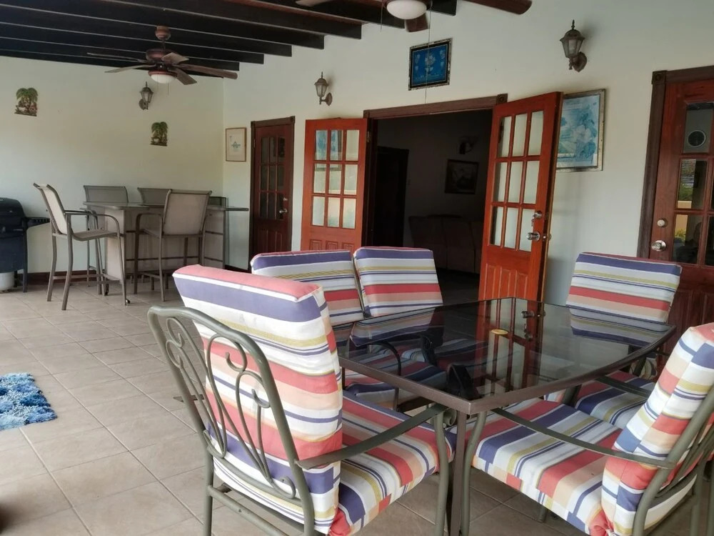Tropi Isle villa