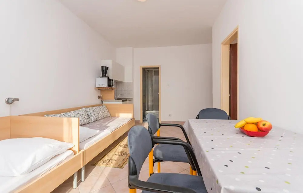 Amazing Apartment in Sveti Filip i Jakov With 1 Bedrooms and Wifi