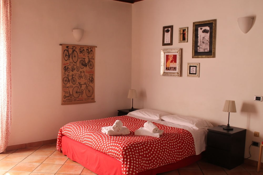 Penthouse Room Private Bath & Wi Fi AC