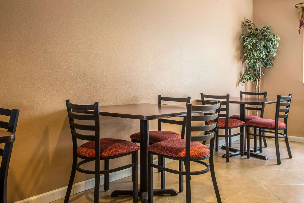 Quality Inn & Suites West Bend