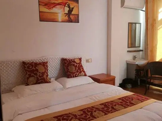 Detian transnational waterfall, meet Detian Inn