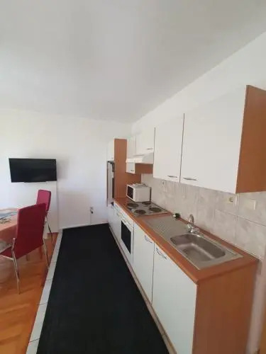 Apartmani Mira