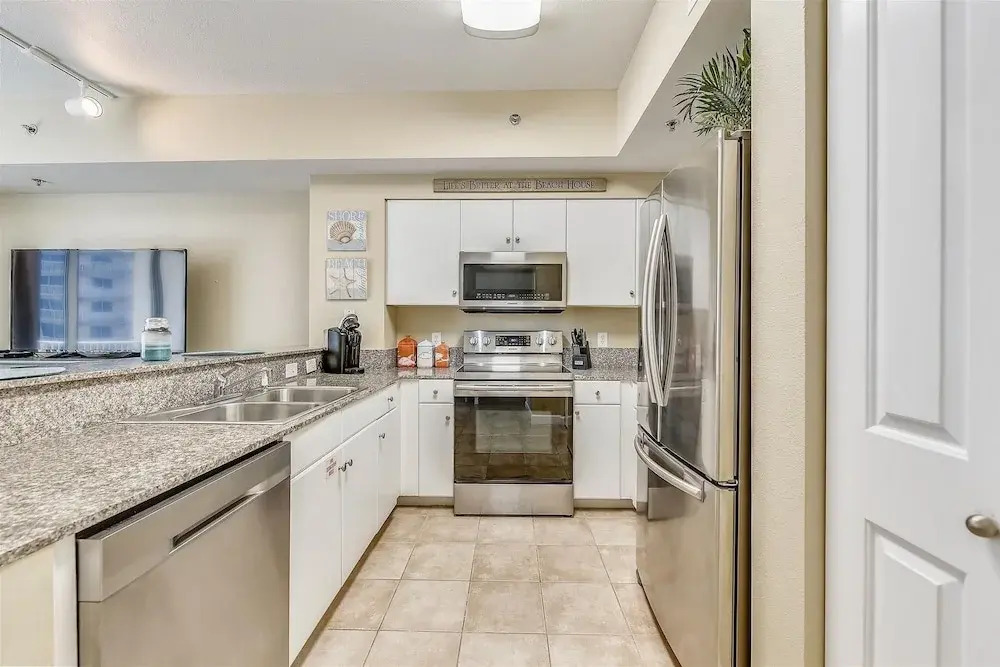 Shores of Panama 808- 1 Bedroom+Bunk Room, Free Fun! Updated! Sleeps 6. 1 Condo by RedAwning