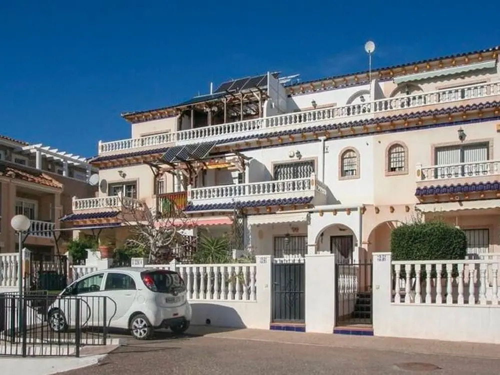 Lovely Holiday Home in Orihuela With Swimming Pool