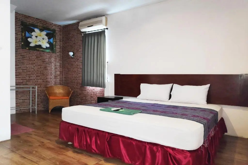 OYO 90104 Lanata Hotel