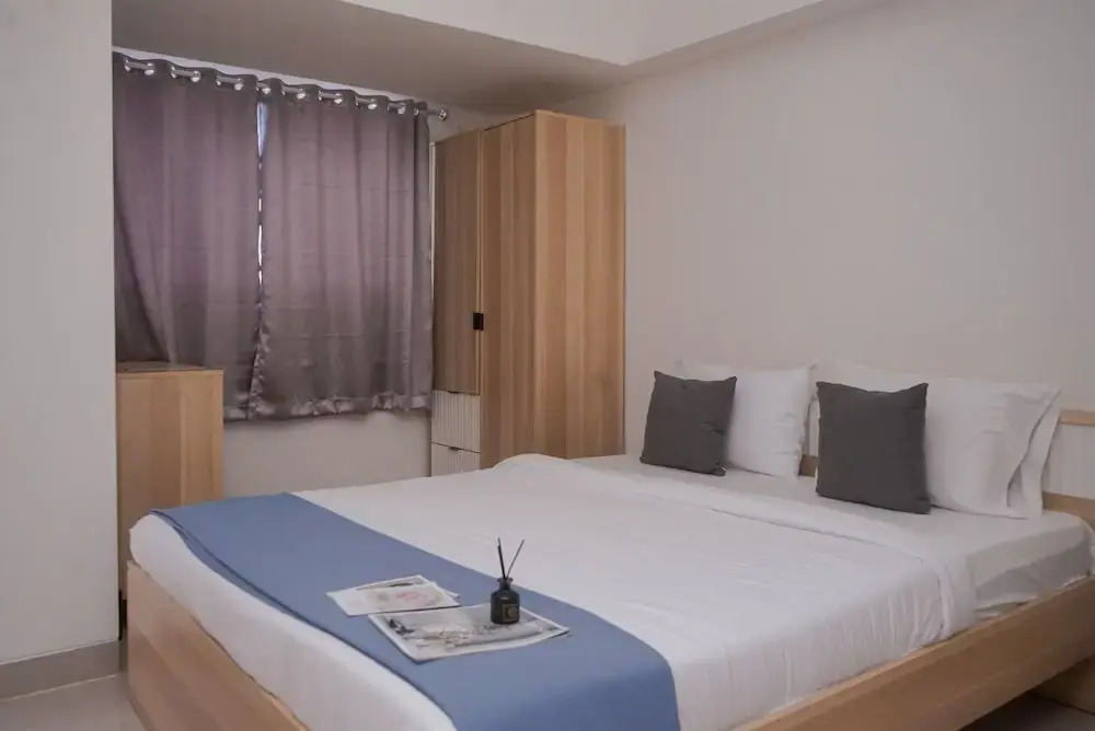 Warm And Simply Studio At Cisauk Point Apartment