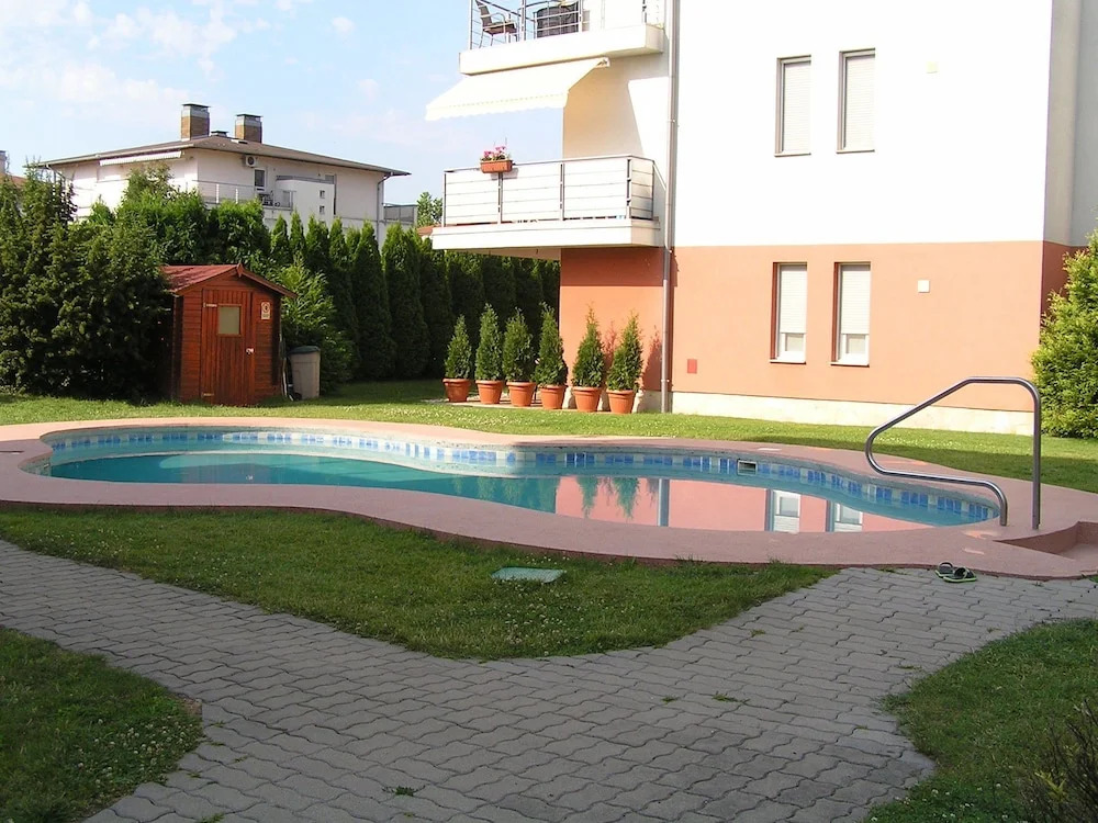 Gréta Wellness Apartmanok - Szt László u