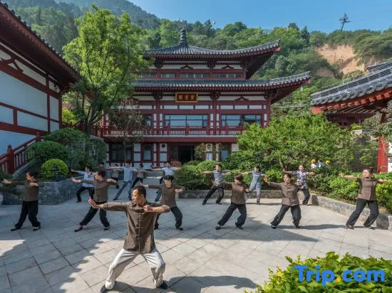 Huaqing Palace Resort & Spa