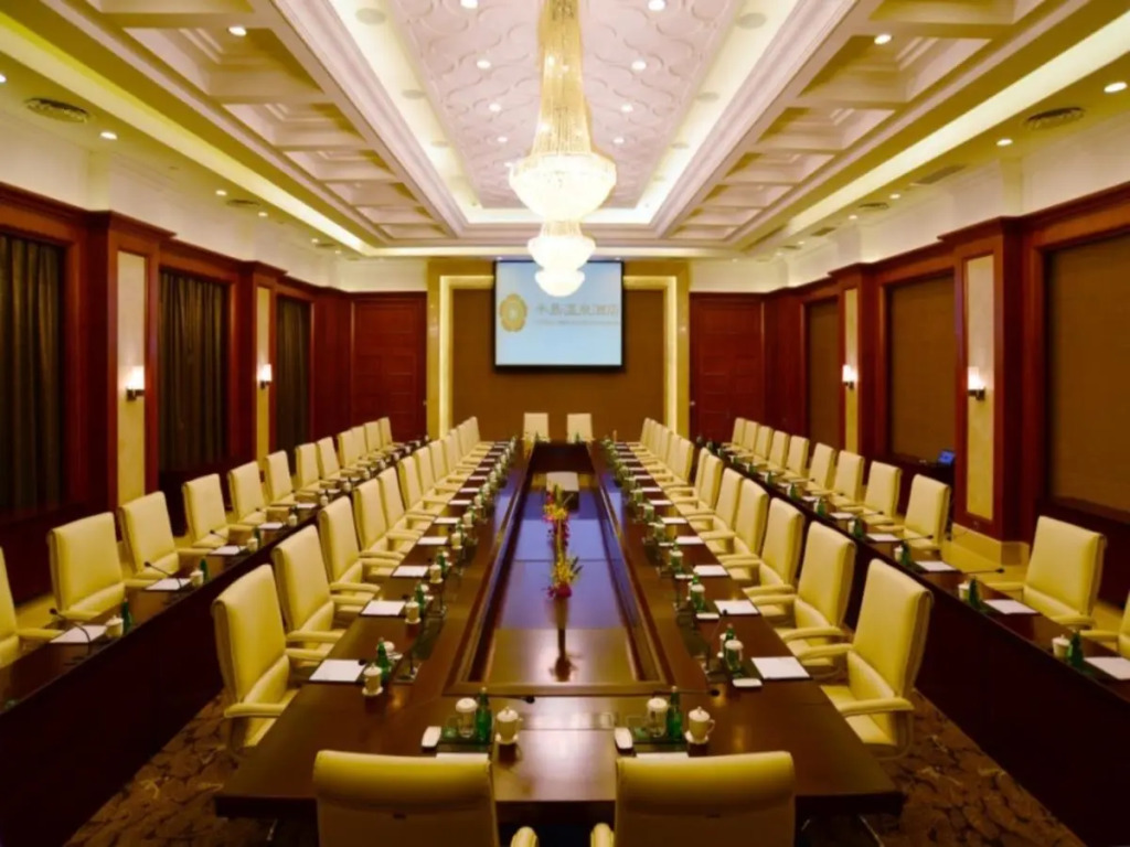 Peninsula Spring International Hotel