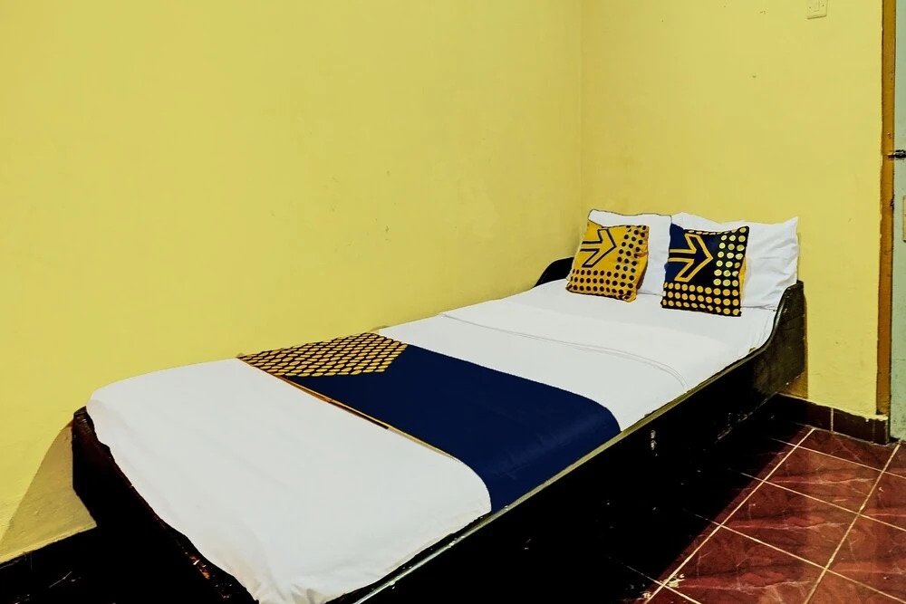 SPOT ON 92414 Hotel Pereng Sari