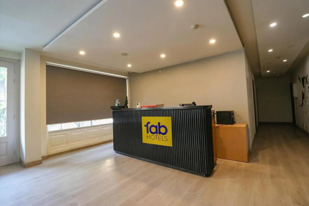 FabHotel Lord Inn