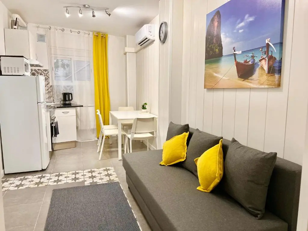 Cozy Suite apartment, WiFi!