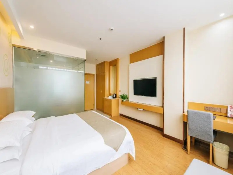 GreenTree Inn Wuxi Jiangyin High-speed Train Jinsanjiao Market Express Hotel