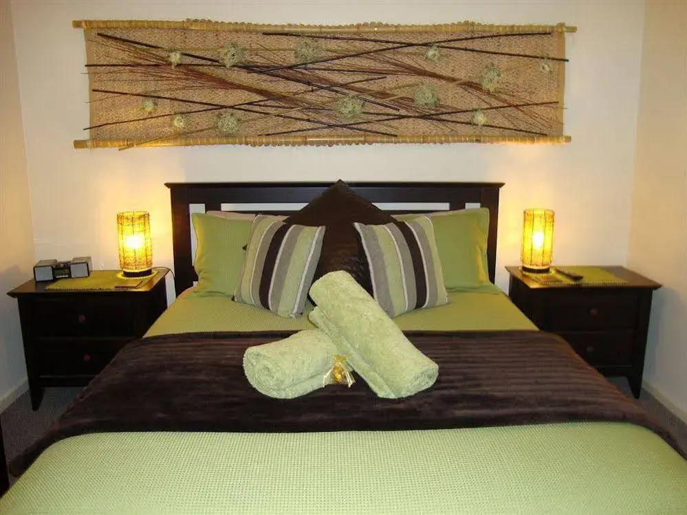 Sunway Farm Bed & Breakfast and Rosebud Cottage