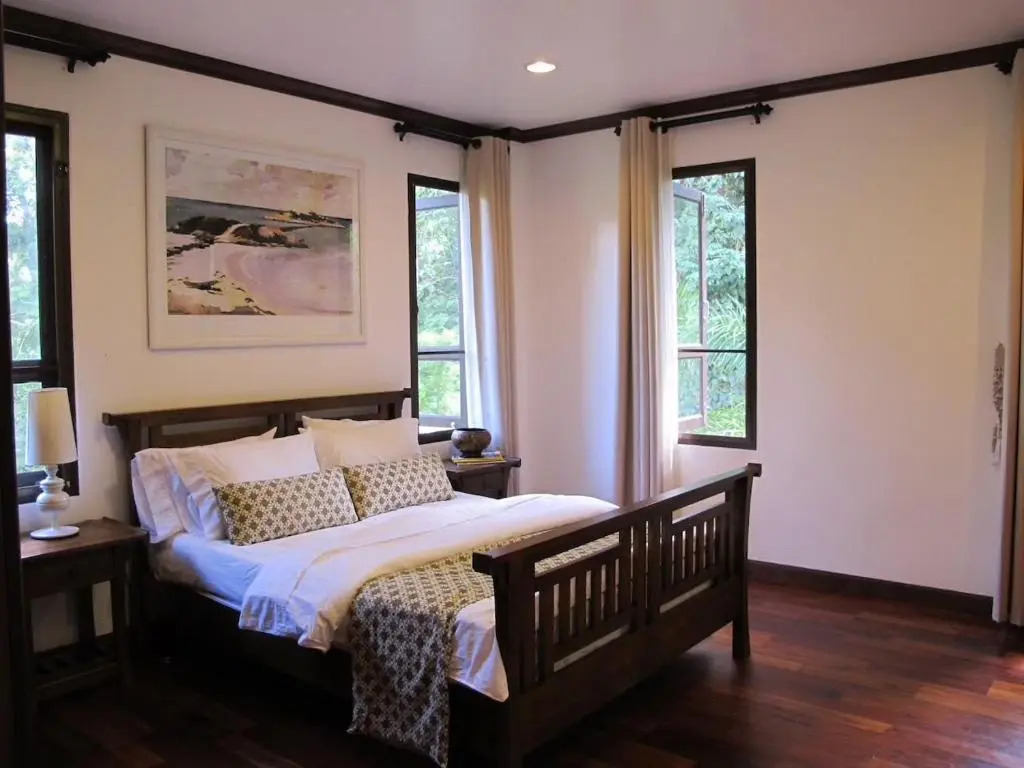 6 Bedroom Seaview Villa with Pool