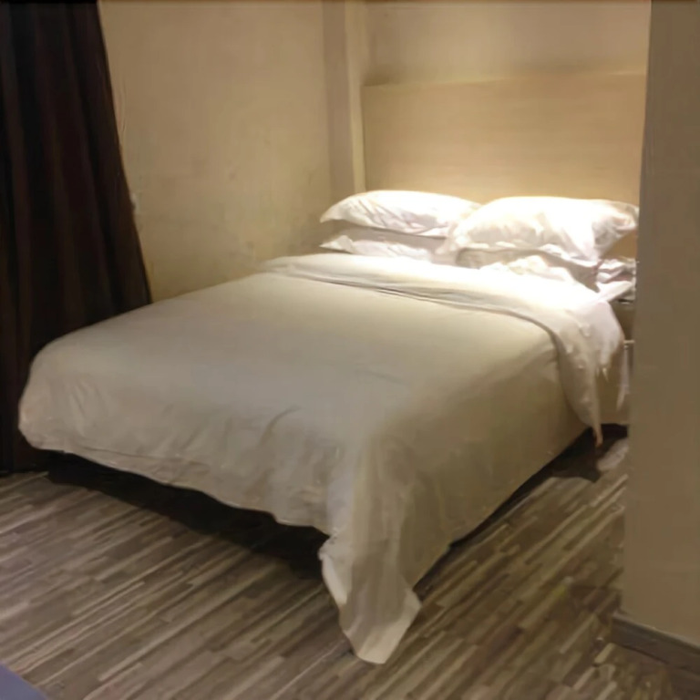 Womei Express Hotel