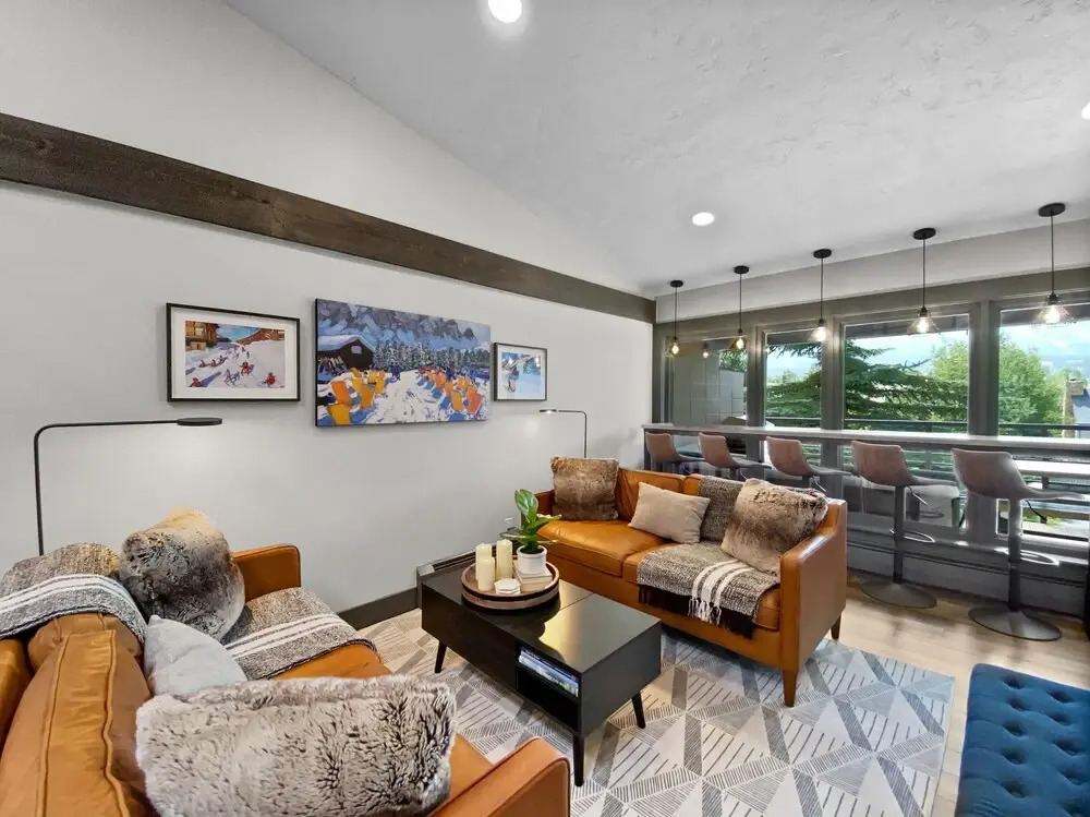 Falcon Condos N4 3 Bedroom Condo by Redawning
