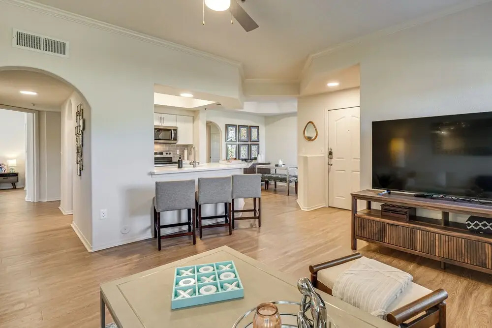 Patio + Community Perks: Stylish Scottsdale Escape