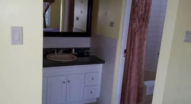 Chateau De La Rose Bed and Breakfast