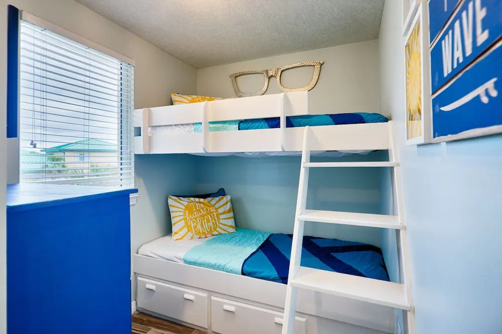 Gulfside 308 - 2 Br condo by RedAwning