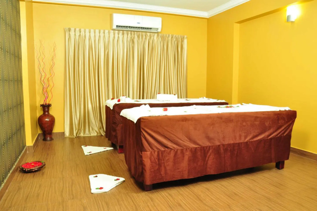 Hotel Chrysoberyl