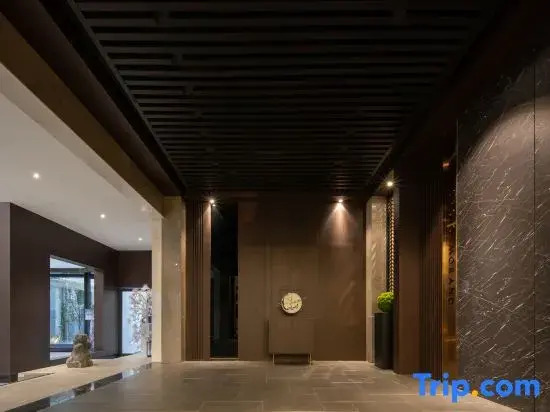 The GiorgioMorandi Hotels F (Qufu's Temple and Cemetery of Confucius and Kong Family Mansion)