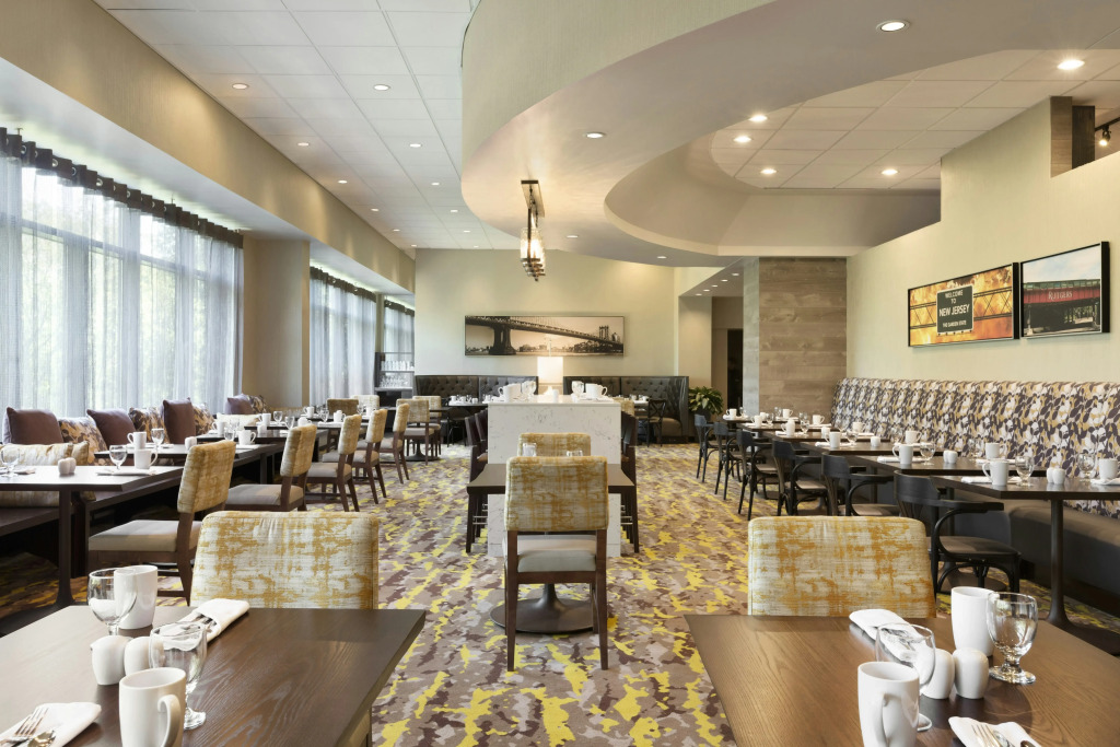 Hilton East Brunswick